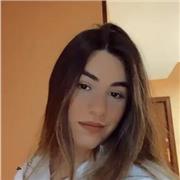 Alumna de Psicología en la Universidad de Huelva imparte clases a niños de Primaria y ESO de todas las materias